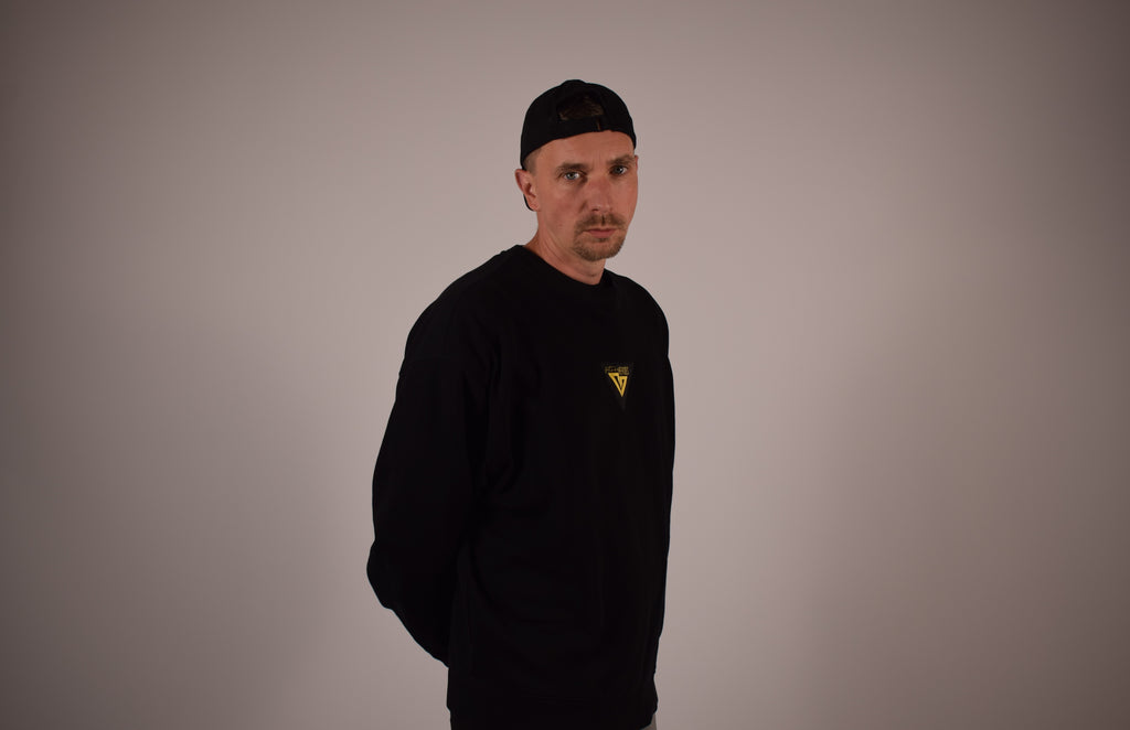 Crew neck black